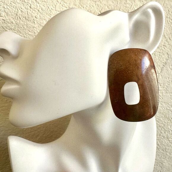 Vintage metal earrings - Picture 2 of 8